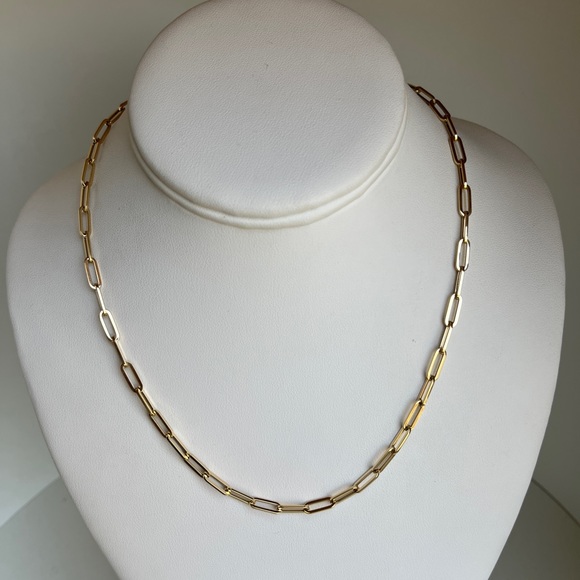 14K Yellow Gold paperclip Chain Necklace 18” inches - Picture 6 of 6